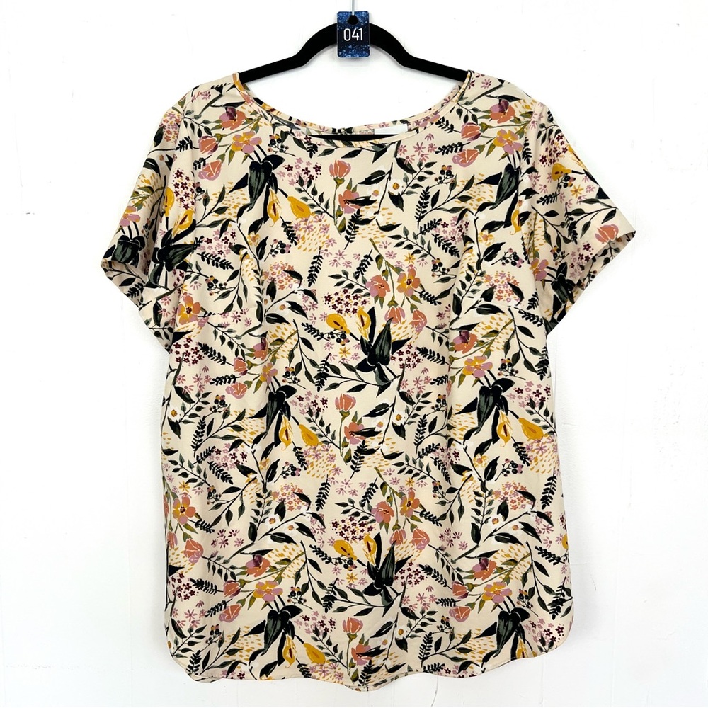 Elegant Floral Women's Blouse